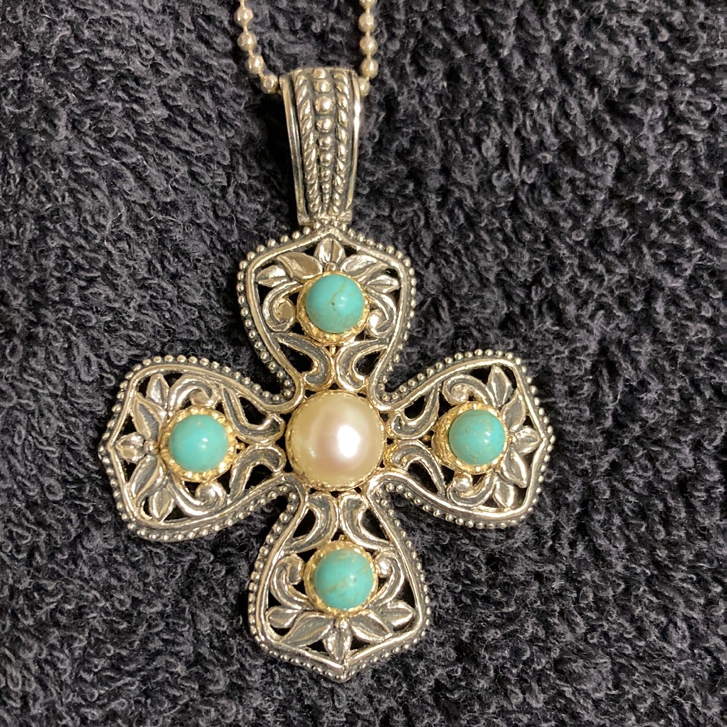Turquoise Pendant And Silver Chain